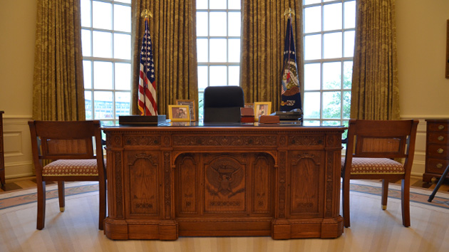 August 29, 1854  The Resolute&nbsp;Desk