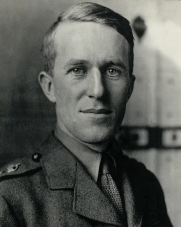 TE Lawrence