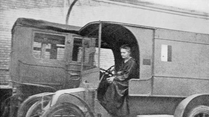 Marie Curie driving a mobile radiological unit, 1914